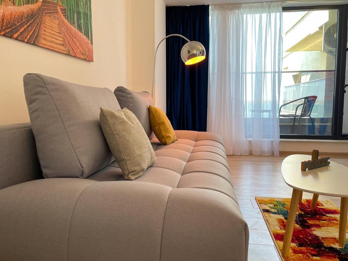 Azure Sea Apartments - Bychoice Mamaia Exterior photo