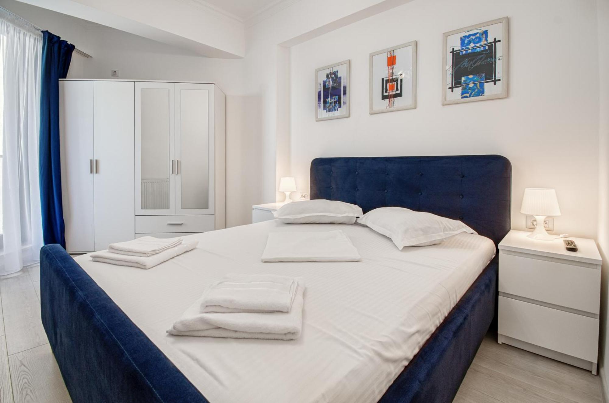 Azure Sea Apartments - Bychoice Mamaia Exterior photo